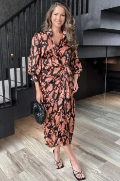 Black Abstract Print 3/4 Sleeved Tie Waist Midi Dress