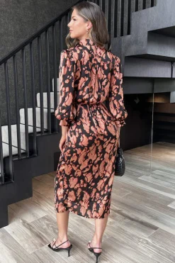 Black Abstract Print 3/4 Sleeved Tie Waist Midi Dress