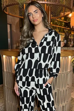 Black And Cream Geometric Print 3/4 Sleeve Shirt