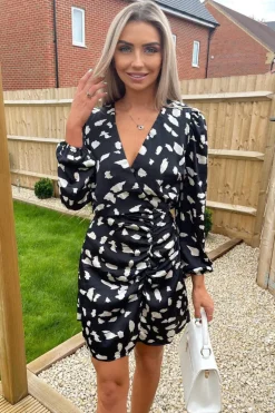 Black and White Printed Long Sleeve V Neck Dress