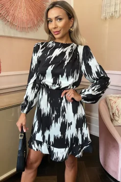 Black And White Printed Long Sleeve Pleated Shoulder Mini Dress
